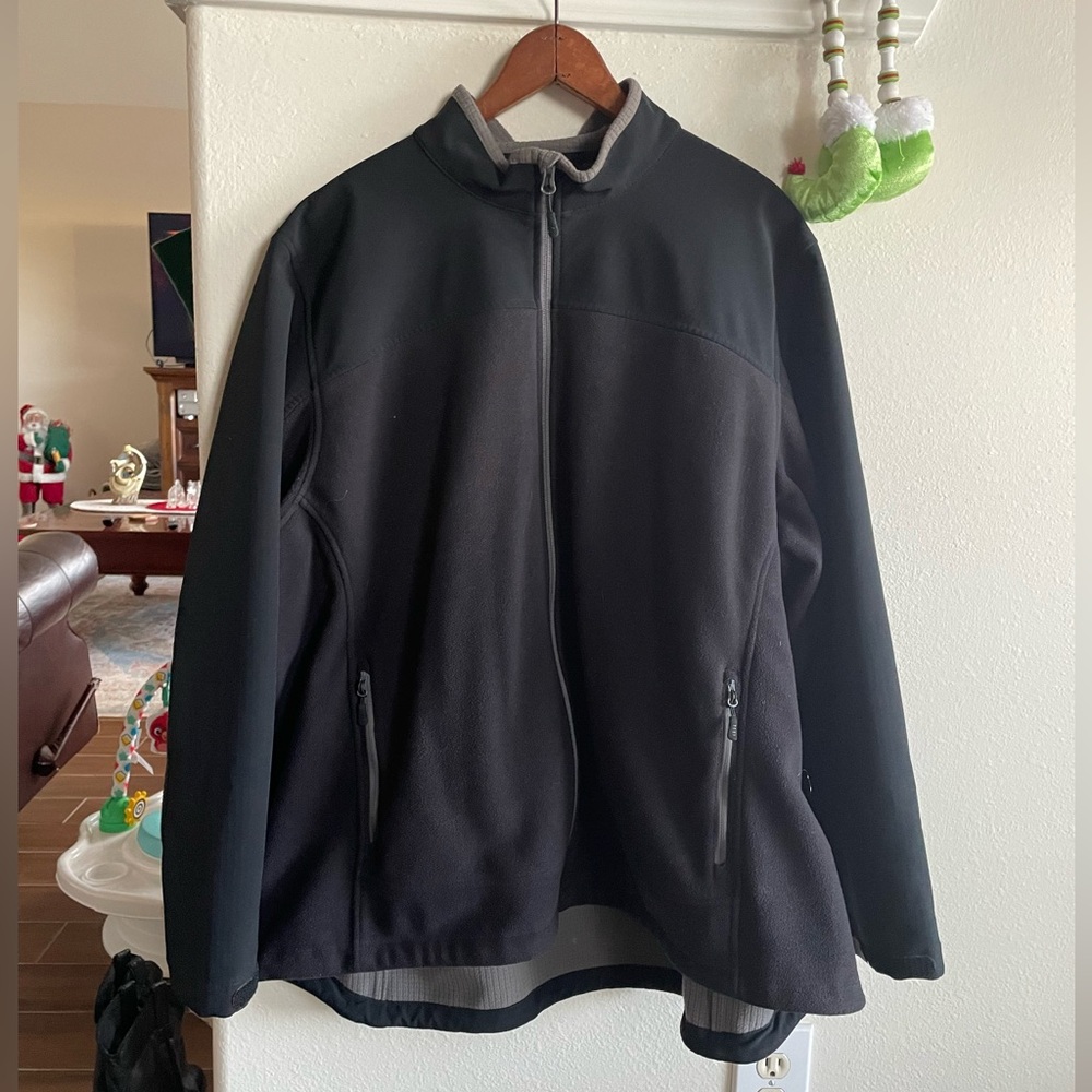 Lands' End Men's Black and Grey Pullover Zip Jacket
